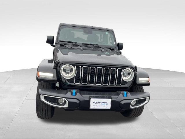 Used 2024 Jeep Wrangler Unlimited Sahara w/ Technology Group AWD/4WD image 8