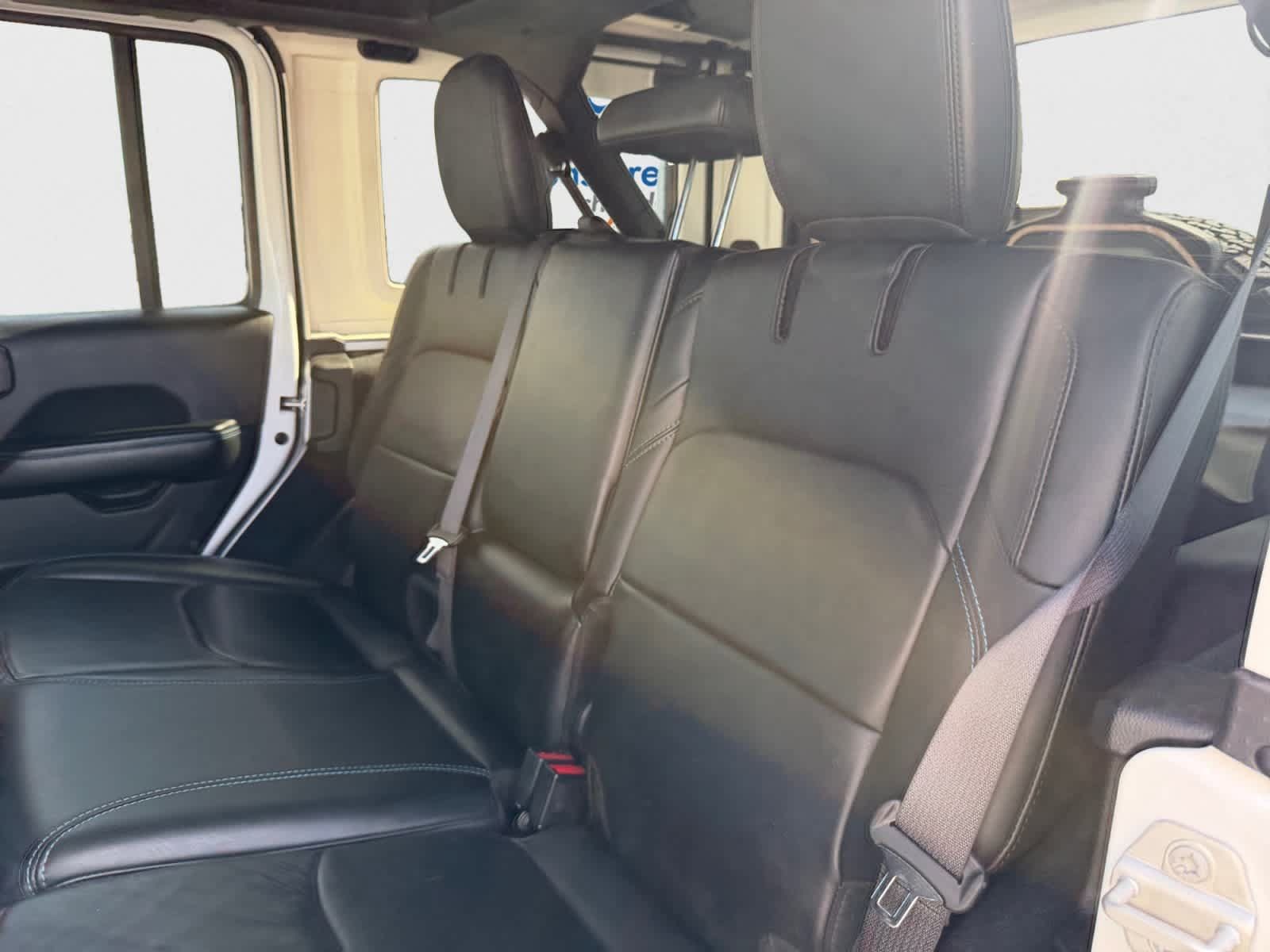 Used 2024 Jeep Wrangler Unlimited Rubicon 4xe AWD/4WD image 18