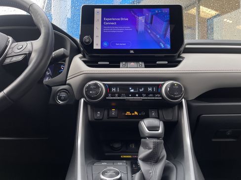 Used 2024 Toyota RAV4 XLE Premium image 30