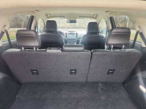 Used 2020 Ford Edge SEL FWD image 13