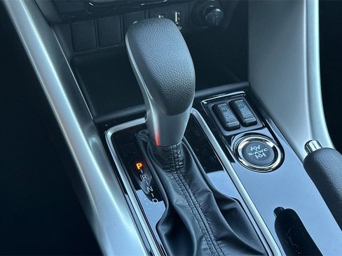 New 2026 Mitsubishi Eclipse Cross LE image 22