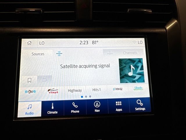 Used 2020 Ford Fusion SE FWD image 19
