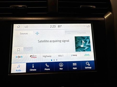 Used 2020 Ford Fusion SE FWD image 19
