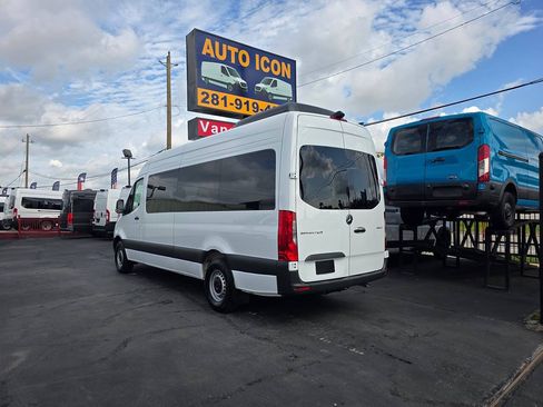 Used 2026 Mercedes-Benz Sprinter 2500 image 32