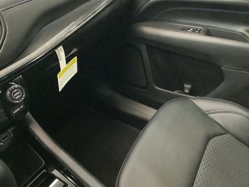 New 2026 Jeep Compass Latitude AWD/4WD image 22