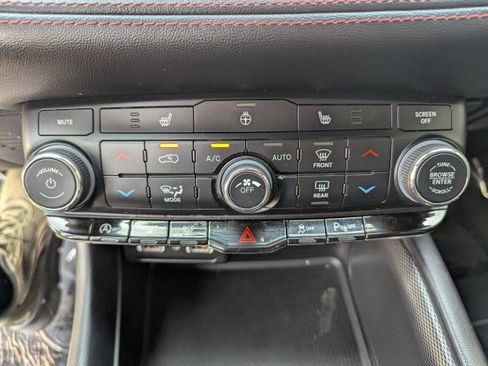 Used 2023 Dodge Durango GT w/ Blacktop Package AWD/4WD image 21