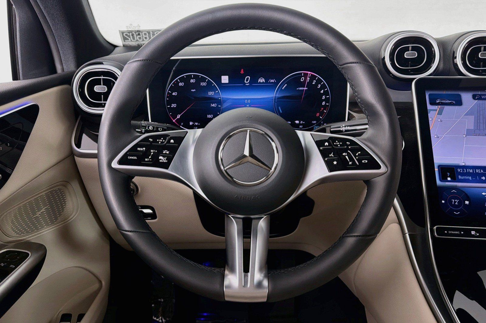 Used 2025 Mercedes-Benz GLC 350e 4MATIC image 19