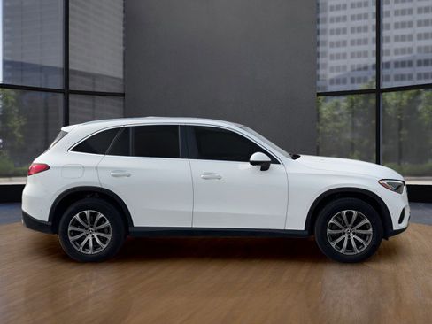 Used 2024 Mercedes-Benz GLC 300 image 6