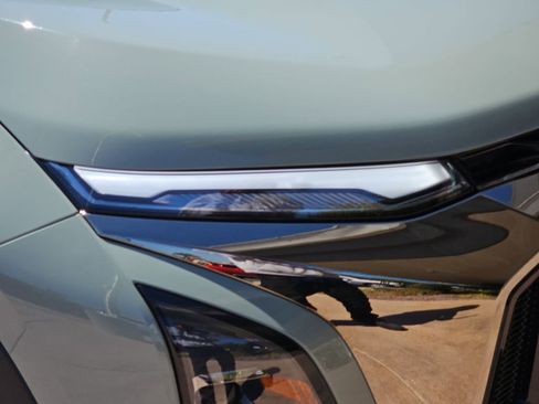 New 2026 Chevrolet Equinox ACTIV image 35