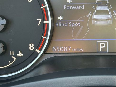Used 2022 Nissan Altima 2.5 SR w/ Midnight Edition Package FWD image 18