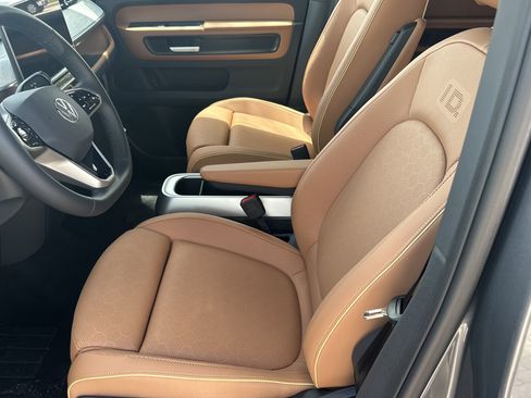 New 2025 Volkswagen ID. Buzz Pro S image 12