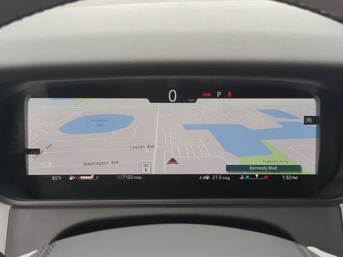 Used 2026 Land Rover Range Rover Velar Dynamic SE image 35