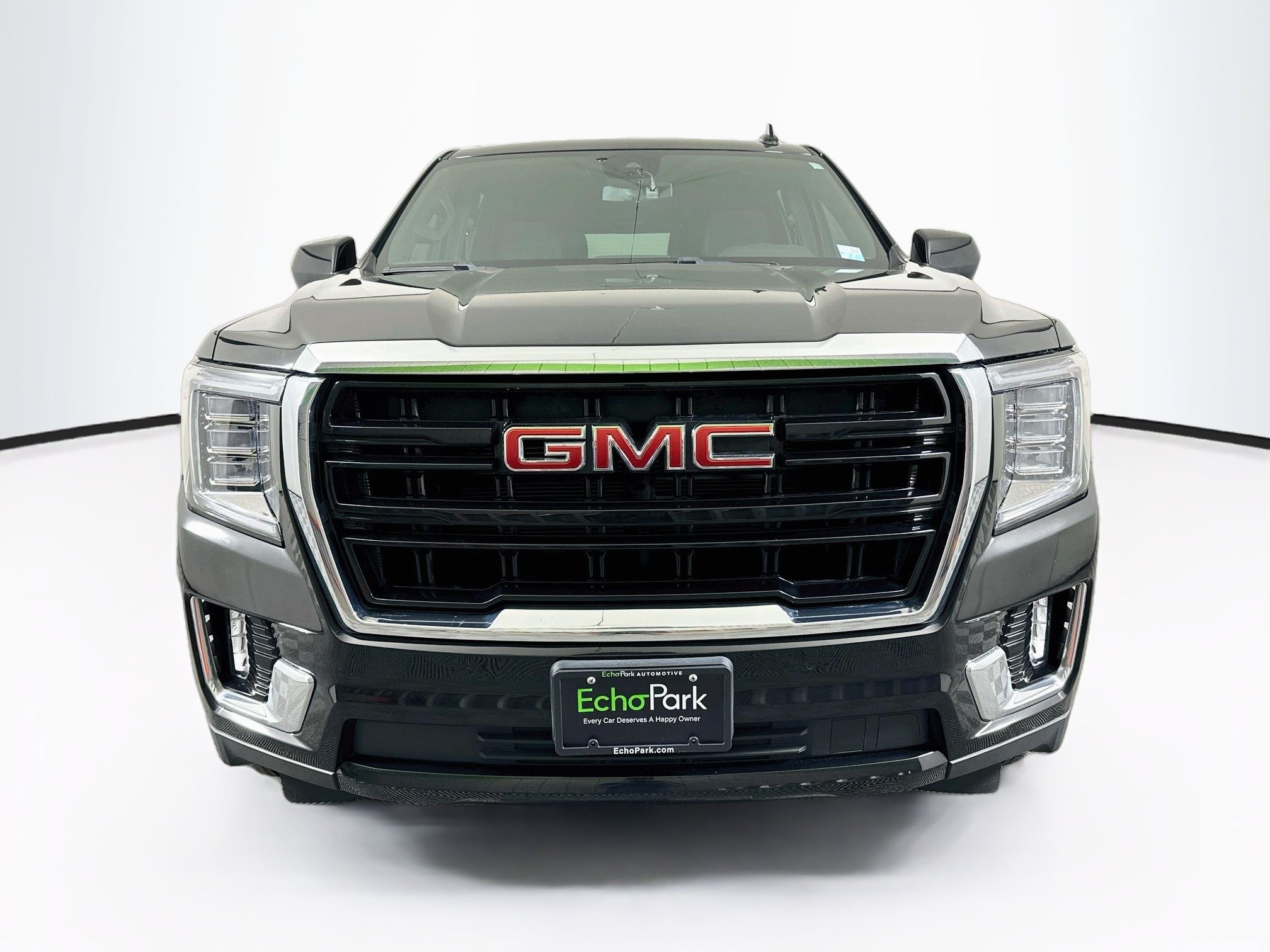 Used 2023 GMC Yukon SLE w/ Gmc Pro Safety Plus Package RWD image 2