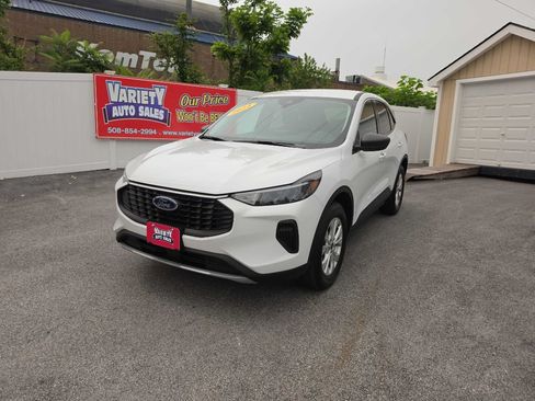 Used 2024 Ford Escape Active AWD/4WD image 12