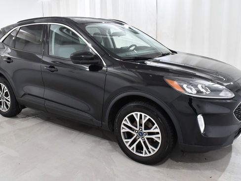 Used 2022 Ford Escape SEL image 5
