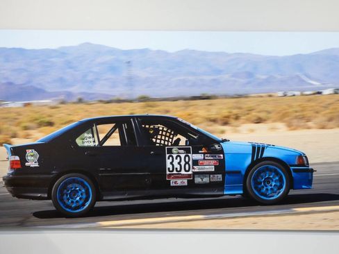 Used 1994 BMW 325i Sedan image 5