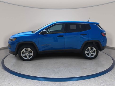Used 2023 Jeep Compass Sport image 8