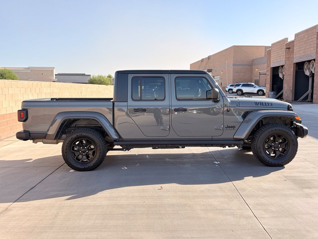 Used 2023 Jeep Gladiator Sport AWD/4WD image 6