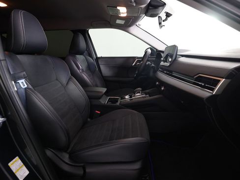 Used 2024 Mitsubishi Outlander SE AWD/4WD image 10
