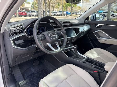 Used 2020 Audi Q3 2.0T Premium w/ Convenience Package image 13