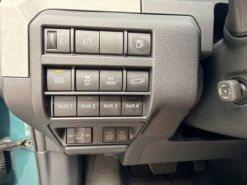 Used 2025 Toyota 4Runner Trailhunter AWD/4WD image 32