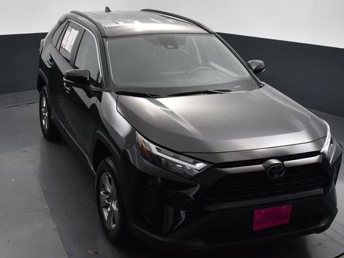 Used 2024 Toyota RAV4 XLE FWD image 14