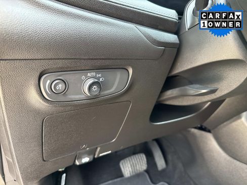 Used 2024 Buick Encore GX Avenir w/ Avenir Convenience Package FWD image 37