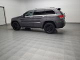 Used 2017 Jeep Grand Cherokee Limited image 3