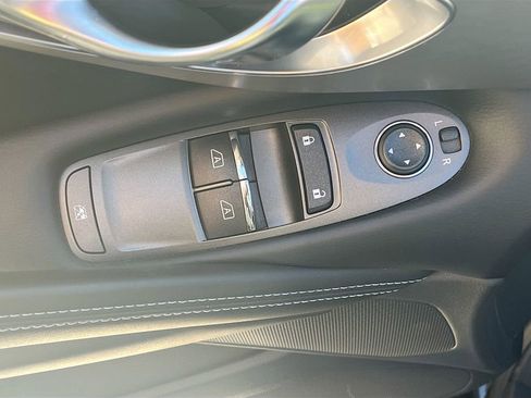 Used 2022 INFINITI Q60 3.0t Pure RWD image 17