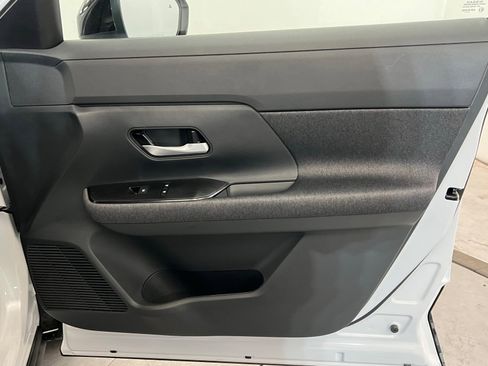 New 2026 Nissan Kicks SV w/ SV Premium Package image 23