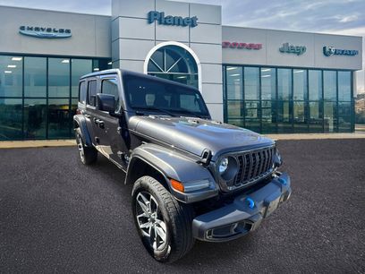 Used 2024 Jeep Wrangler Unlimited w/ Convenience Group