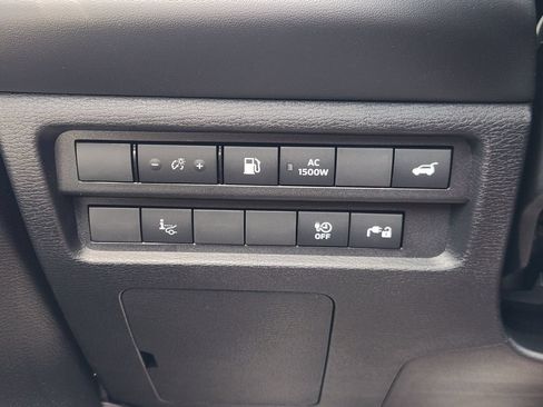 New 2026 Nissan Rogue Platinum AWD/4WD image 18