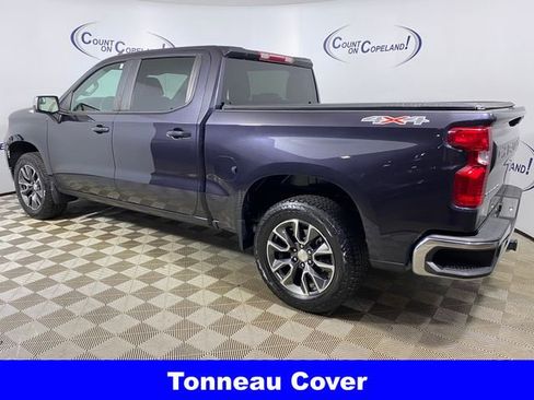 Used 2024 Chevrolet Silverado 1500 LT AWD/4WD image 5