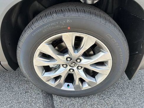 New 2026 Toyota Grand Highlander AWD Hybrid image 9
