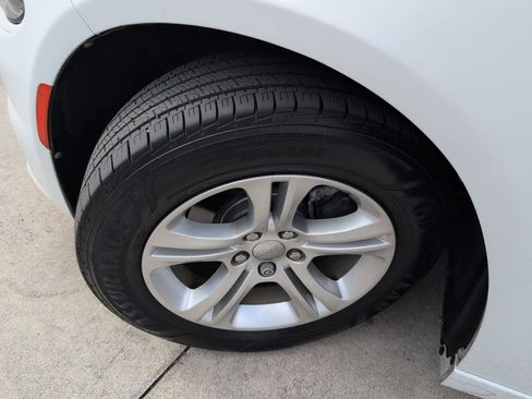 Certified 2020 Dodge Charger SXT image 43