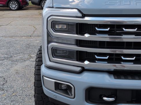 Used 2024 Ford F350 Platinum AWD/4WD image 8