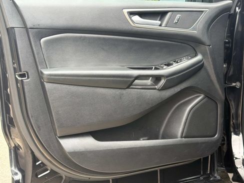 Used 2020 Ford Edge SEL w/ Convenience Package AWD/4WD image 18