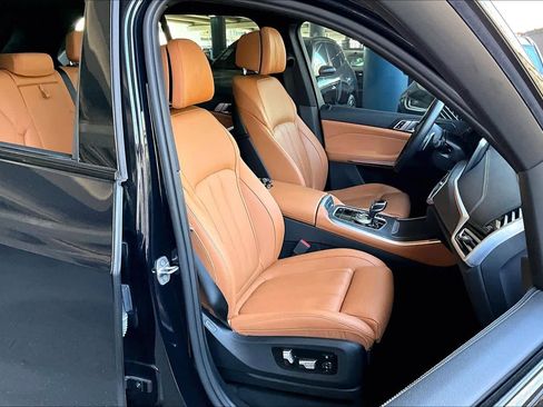 Used 2022 BMW X5 sDrive40i w/ M Sport Package image 8