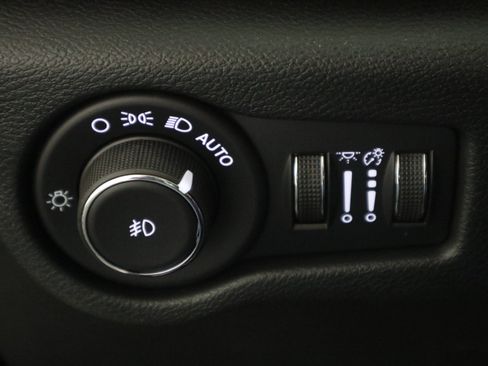 New 2026 Chrysler Pacifica Select image 34