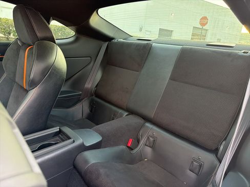 Used 2023 Toyota GR86 10th Anniversary SE image 11