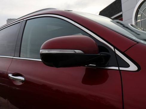 Used 2020 Kia Sorento SX image 2