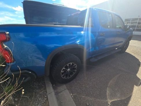Used 2022 Chevrolet Silverado 1500 ZR2 image 12