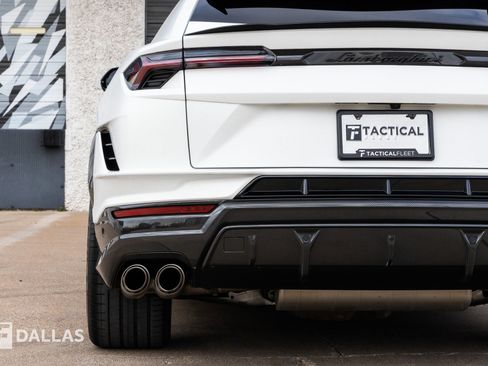 Used 2023 Lamborghini Urus Performante image 16