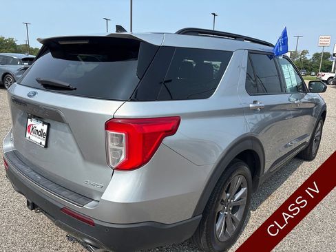 Certified 2023 Ford Explorer XLT w/ Equipment Group 202A AWD/4WD image 27