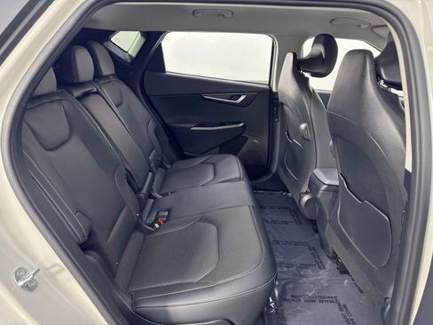 Used 2022 Kia EV6 Wind image 39