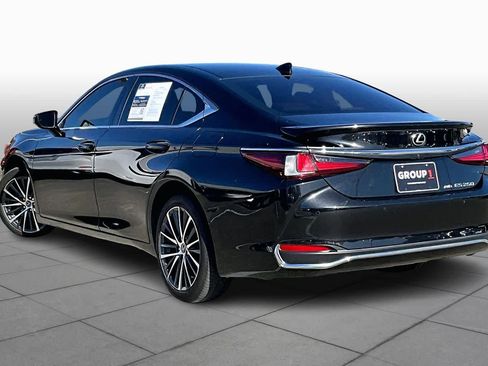 Used 2022 Lexus ES 250 w/ Premium Package image 9