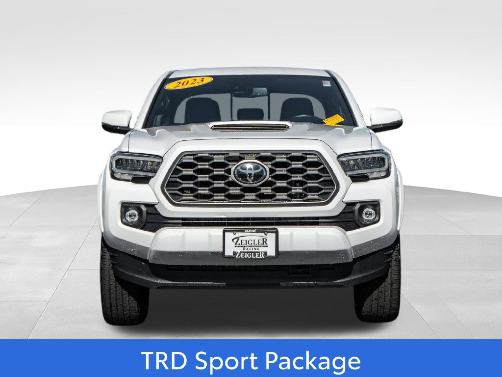 Used 2023 Toyota Tacoma TRD Sport AWD/4WD image 2