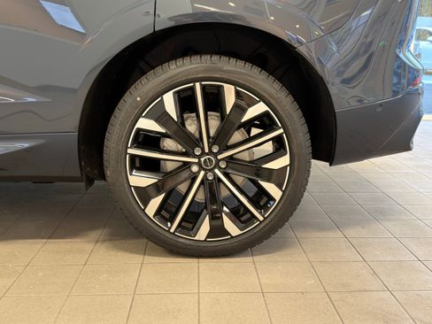 New 2026 Volvo XC60 B5 Ultra w/ Protection Package Premier AWD/4WD image 10