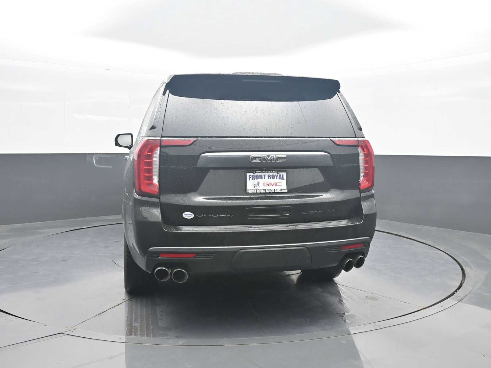 Used 2023 GMC Yukon XL Denali Ultimate AWD/4WD image 6