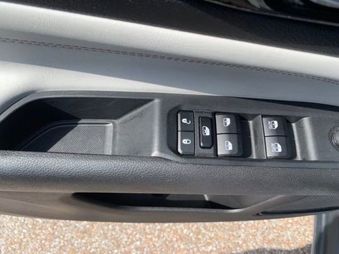 Used 2025 Jeep Compass Limited AWD/4WD image 11